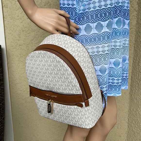 MICHAEL KORS Kenly Medium Backpack Signature Vanilla Bag - Picture 11 of 16